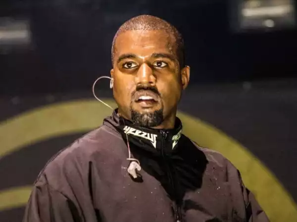 Kanye West Again Deletes His Social Media Accounts 